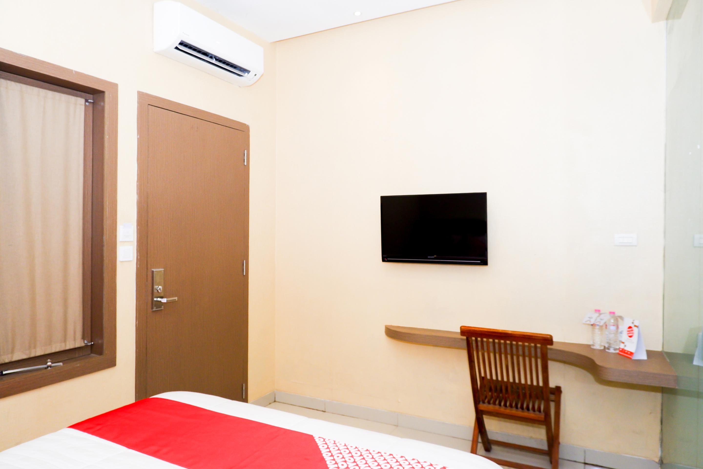 Hotel Oyo 379 Grand Mundu Semarang Zewnętrze zdjęcie