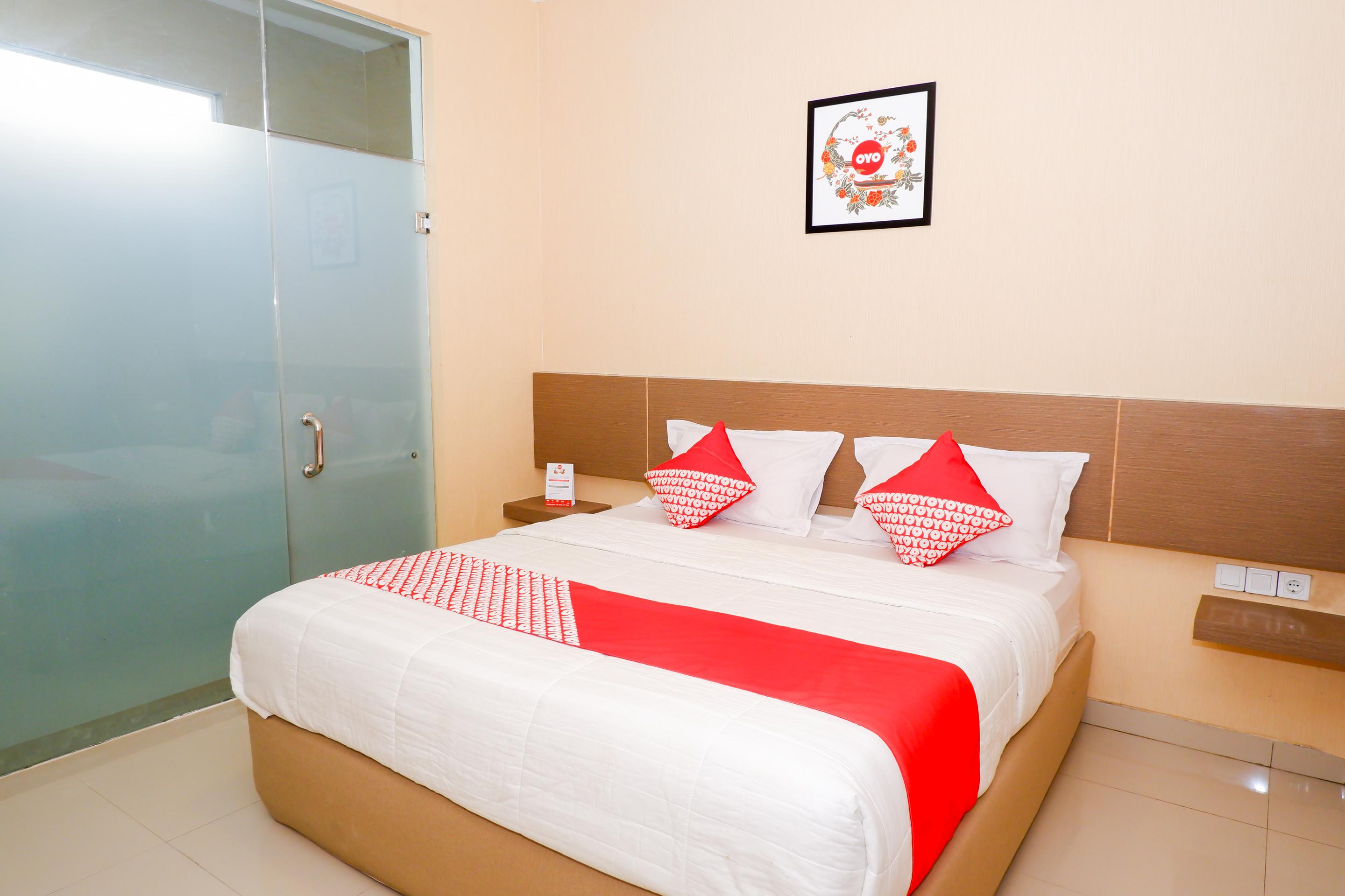 Hotel Oyo 379 Grand Mundu Semarang Zewnętrze zdjęcie