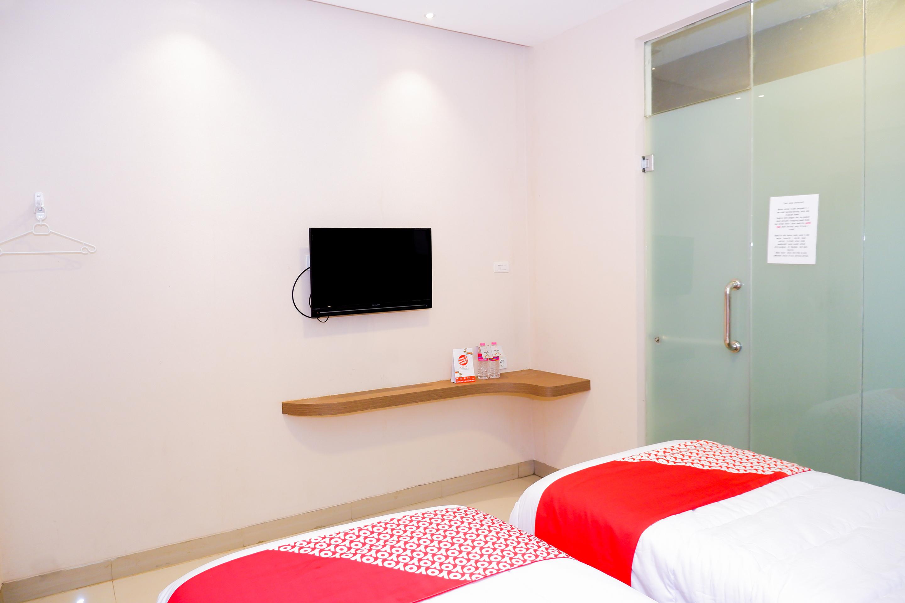 Hotel Oyo 379 Grand Mundu Semarang Zewnętrze zdjęcie