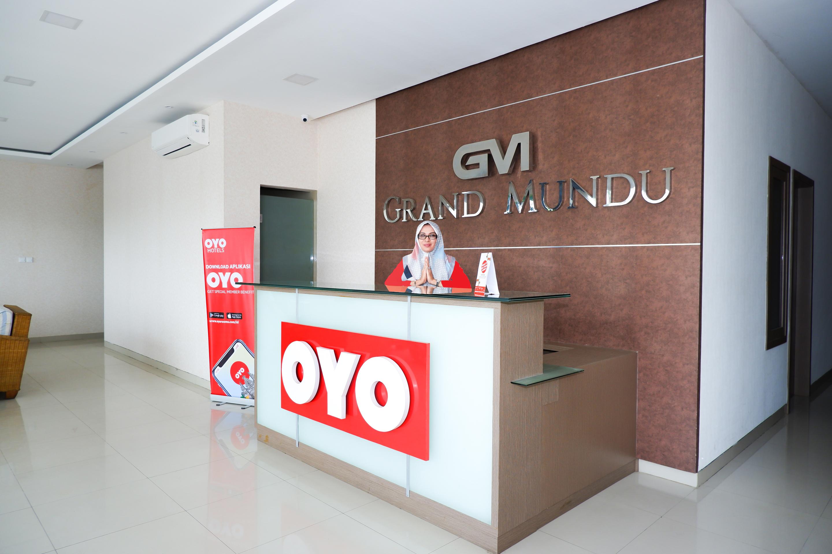 Hotel Oyo 379 Grand Mundu Semarang Zewnętrze zdjęcie